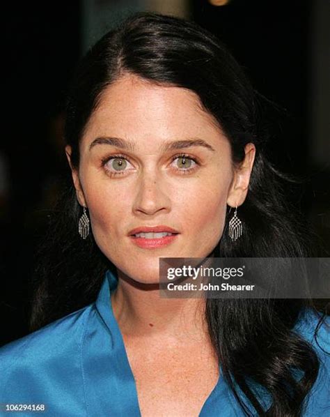 4,019 Robin Tunney Photos & High Res Pictures